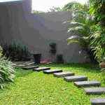 Taman Depan Rumah Minimalis Lahan Sempit Bikin Adem
